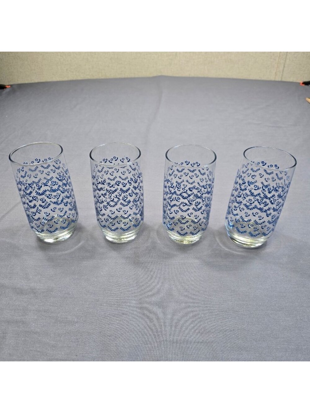 Vintage Cottage Core Set Of 4 Glass Tumbler Drinking Glasses Blue Floral 5” Tall